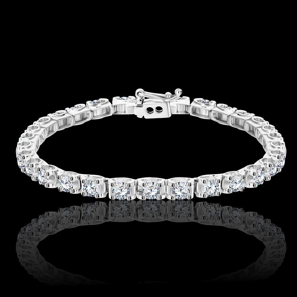 A classical tennis bracelet embedded with round brilliant diamonds certified by HRD Antwerp; an iconic jewelry must-have  - SO711